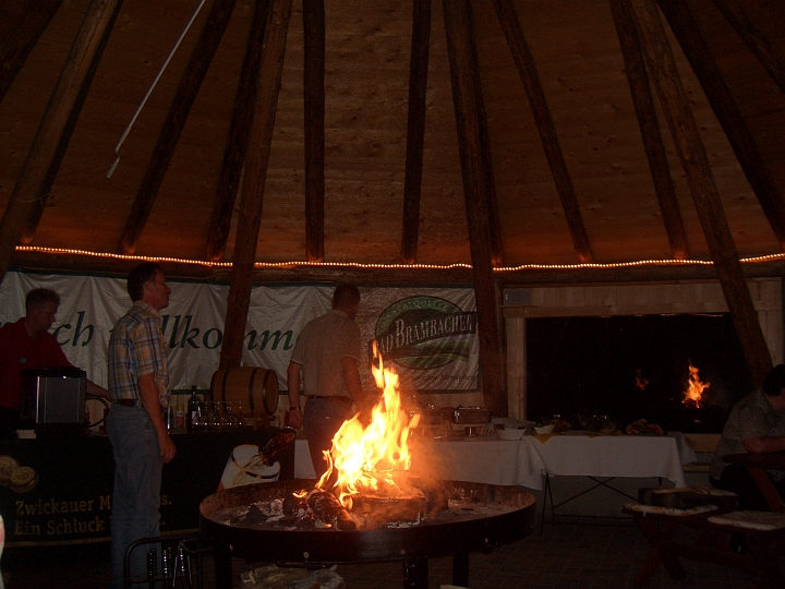 CIMG2877.JPG - Mannichswalde/Fischerhof: Es gibt immmer noch etwas am Buffet.