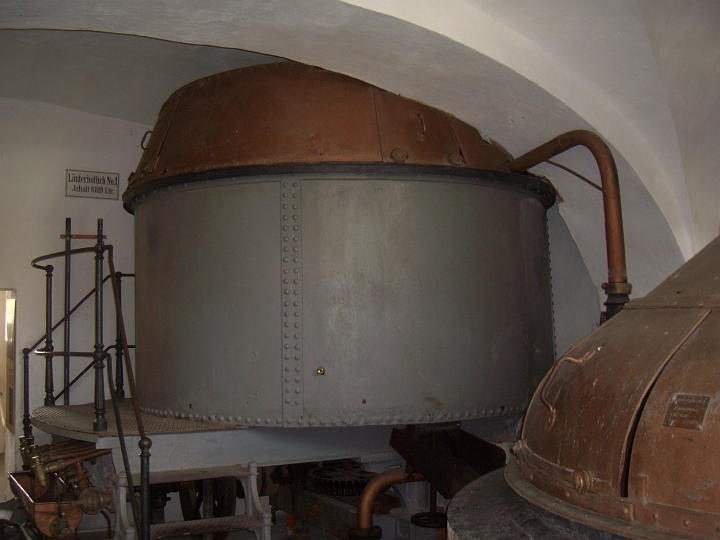 CIMG2888.JPG - Blankenhain: Laeuterbottich in der Brauerei.