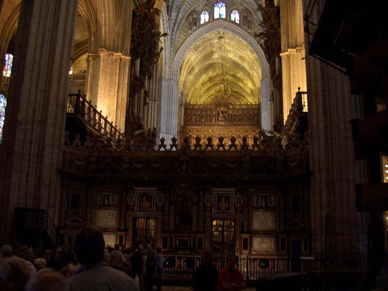 CIMG0250.JPG - Sevilla/Kathedrale: Blick von hinten in die Hauptkapelle