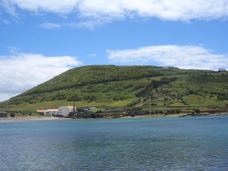 CIMG3304.JPG - Horta/Porto Pim: Blick zum Monte de Guia.