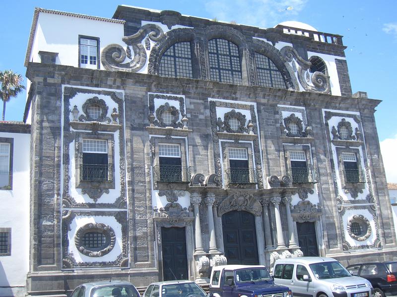 CIMG3504.JPG - Ponta Delgada: Colegio dos Jesuitas mit Kunstmuseum.