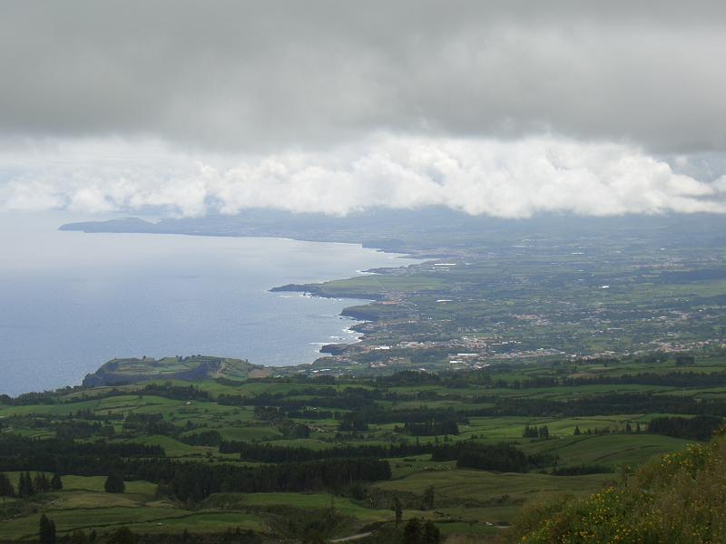 CIMG3415.JPG - Auf der Caldeirawanderung: Blick zur Nordkueste.