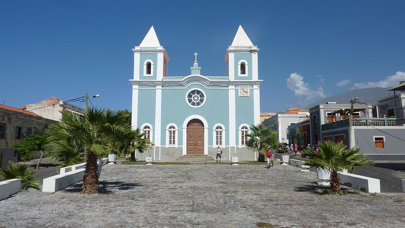 P1000185.JPG - Sao Filipe: Kirche Nossa Senhora da Conceicao.