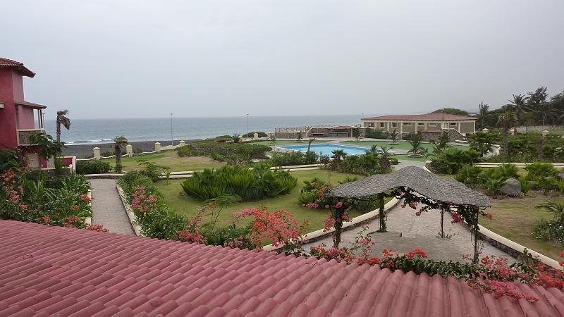 P1000409.JPG - Porto Novo: Unser Hotel Santantao Art Resort.