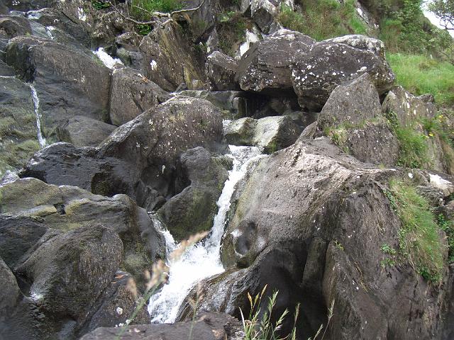 CIMG0565.JPG - Killarney Nationalpark: Der Wasserfall ganz aus der Nähe