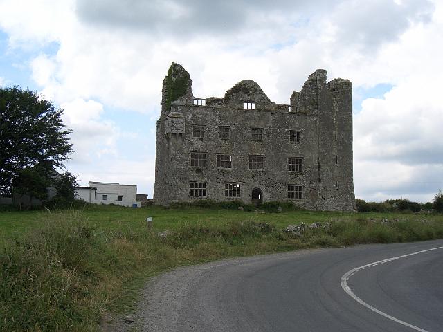 CIMG0631.JPG - Burren: Ruine von Leamaneh Castle