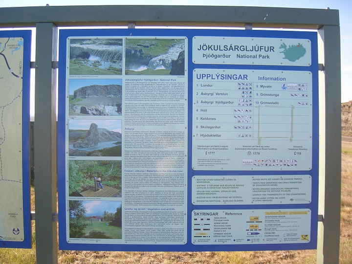 CIMG2488.JPG - Aussichtspunkt Joekulsargljufur: Kurzbeschreibung des Nationalparkes.
