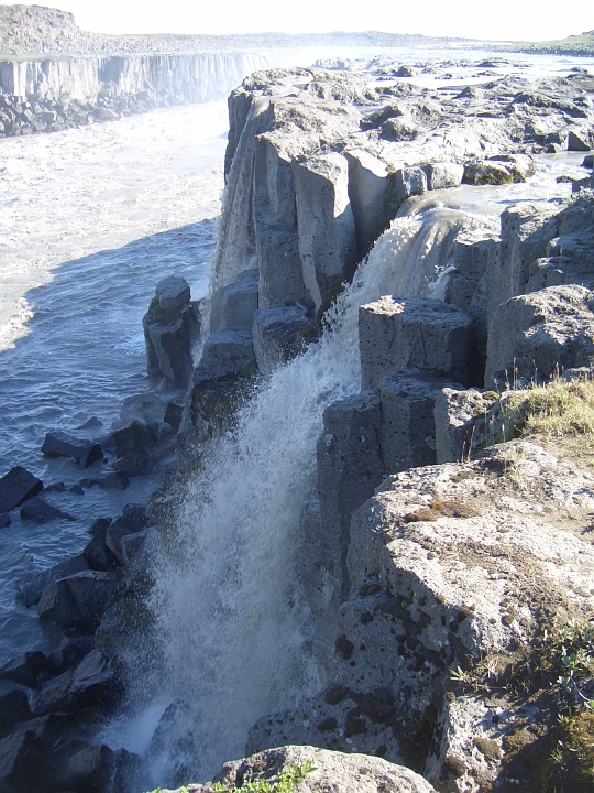 CIMG2519.JPG - Selfoss: Hier ist nur ein kleiner Seitenarm zu sehen.