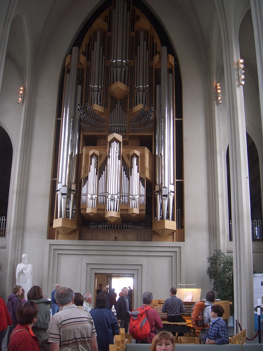 CIMG2819.JPG - Reykjavik/Hallgrimskirkja : In der Kirche gibt es eine grosse (deutsche) Orgel.