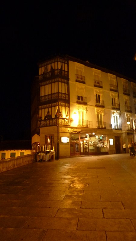 P1000623.JPG - Segovia bei Nacht...