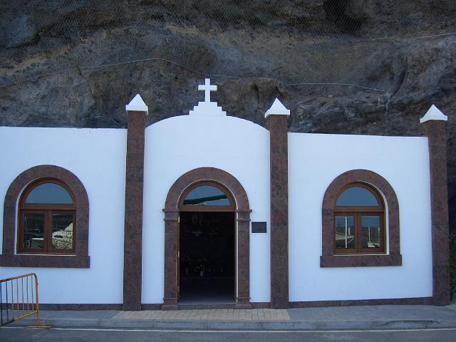 CIMG1052.JPG - Playa de Santiago: Blick auf die Felsenkapelle.