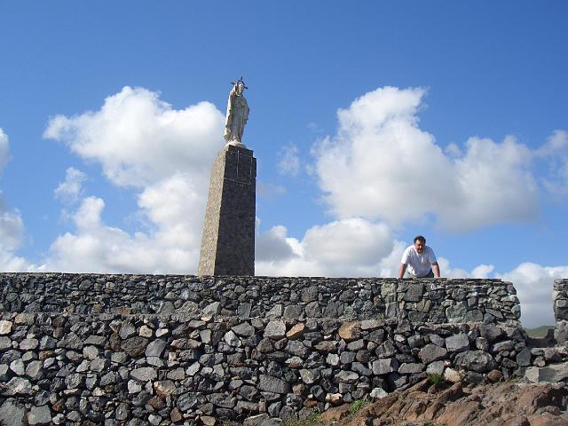 CIMG1097.JPG - Monumento al Sagrado Corazon de Jesus: Blick zur Jesus-Statue.