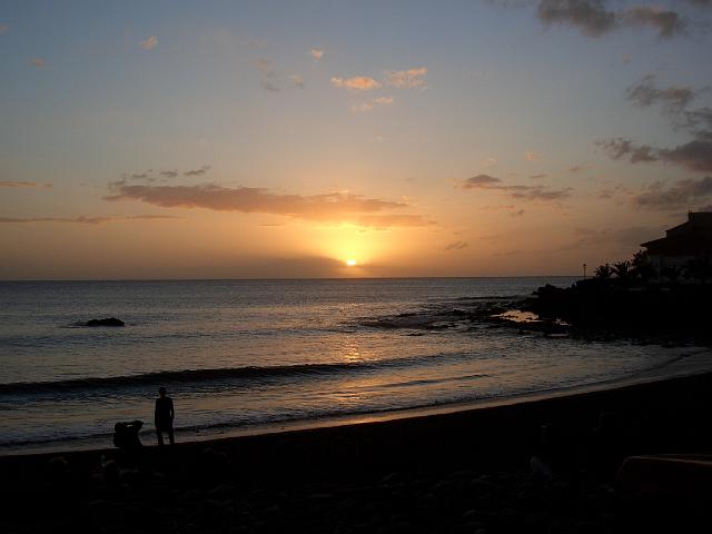 CIMG1107.JPG - Valle Gran Rey/Playa de la Calera: Sonnenuntergang über dem Meer (El Hierro ist nicht zu sehen).