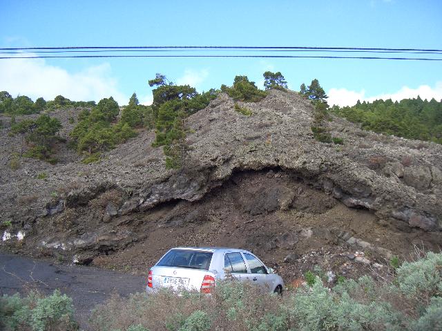 CIMG2093.JPG - LP2 am Lavastrom des San Martin: von da oben kamm die Lava