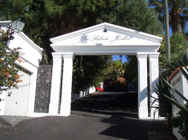 CIMG2099.JPG - La Palma Jardin: Eingangsportal