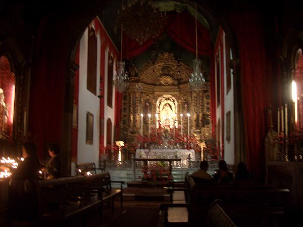 CIMG3010.JPG - Las Nieves: In der Wallfahrtskirche Santuario de Nuestra Senora de Las Nieves.