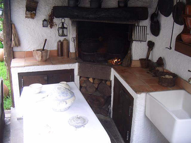 CIMG1434.JPG - Ponta Delgada: Küche im Regionalmuseum.