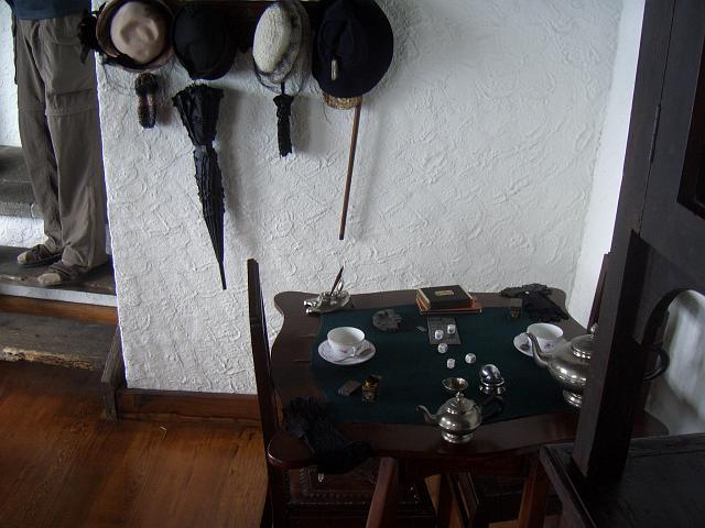 CIMG1438.JPG - Ponta Delgada: Das ist offensichtlich der Stammtisch in der Gaststube des Regionalmuseums.