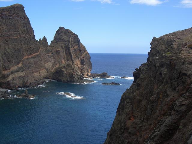 CIMG1526.JPG - Wanderung Ponta de São Lorenço (Ostkap): Bucht zum Meer.