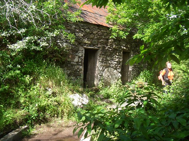 CIMG1728.JPG - Wanderung am Pico Grande: Alte Hütte.