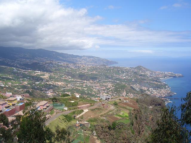 CIMG1739.JPG - Cabo Girão (580m): Blick in Richtung Funchal.
