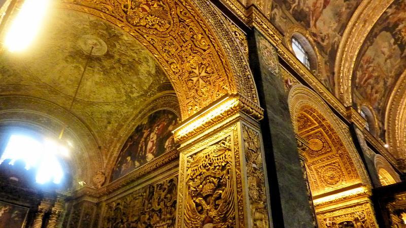 P1010366m.JPG - Valletta/St. John's Co-Cathedral: Viel Gold...