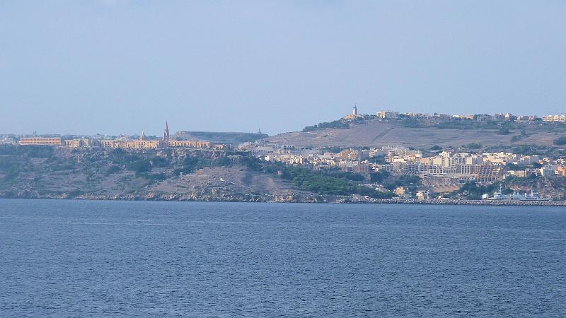 P1010420m.JPG - South Comino Channel: Blick zurück zur Insel Malta.
