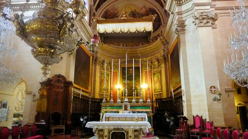 P1010457m.JPG - Xewkija: Die Kuppelkirche ist hher als die grte auf Malta...