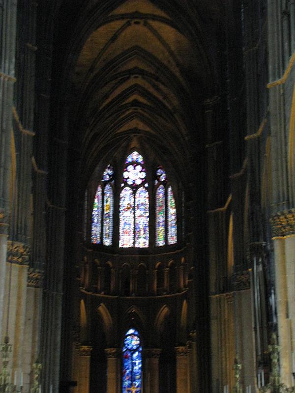 IMG_2516.JPG - Reims/Kathedrale: Blick zum Altar
