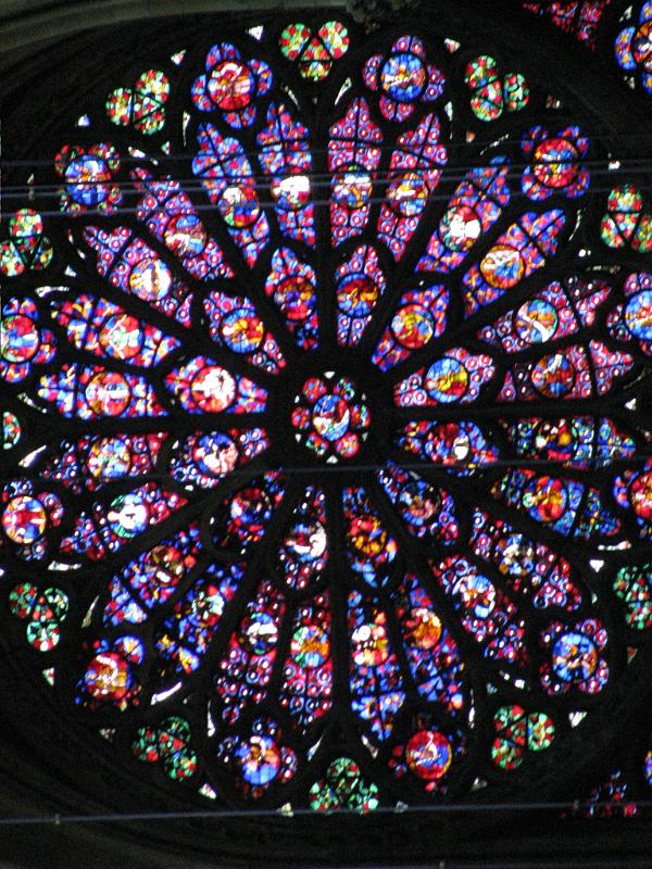 IMG_2535.JPG - Reims/Kathedrale: Buntglasfenster hinter dem Altar