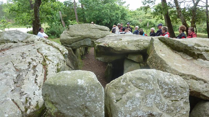 P1020851.JPG - Erdeven: Ansicht des Dolmen