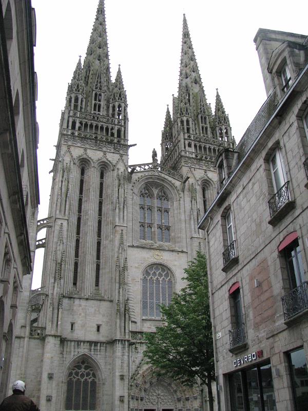 IMG_2599.JPG - Quimper: Blick zur Kathedrale Saint-Corentin