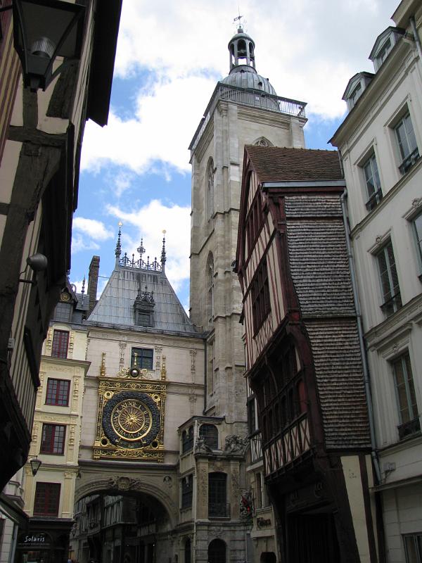 IMG_2648.JPG - Rouen/Rue de Gros Horologe: Stadttor mit Gros Horloge (Großer Uhr)