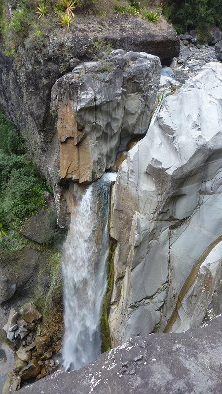 P1020307.JPG - Cirque de Cilaos/Canyon des Bras Rouge: Wasserfall
