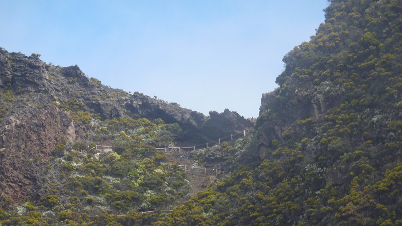 P1020434.JPG - Caldeiragrund: Blick zurück zum Abstiegsweg vom Caldeirarand