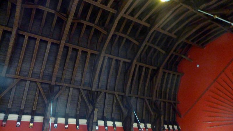 P1010599_ji.jpg - Edinburgh/Castle/Great Hall: Holzdecke