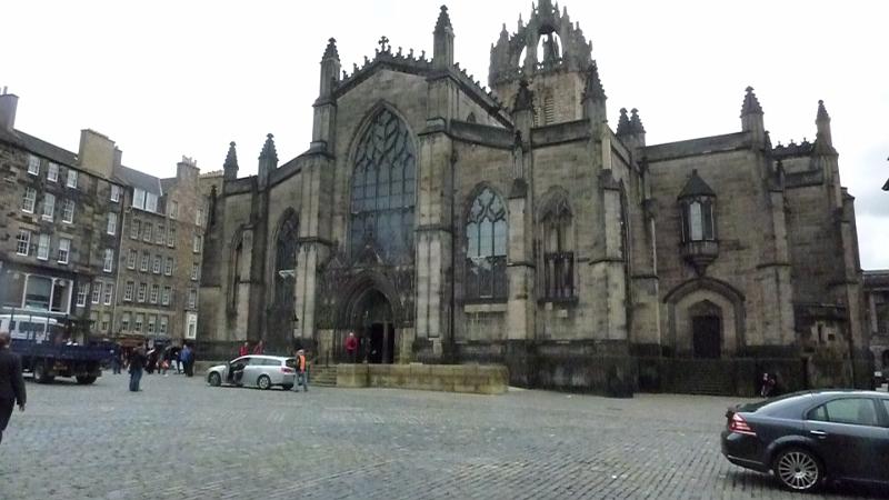 P1010617.JPG - Edinburgh: Blick auf St. Giles Cathedral