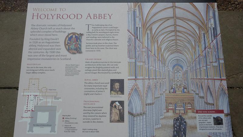 P1010630.JPG - Edinburgh/Palace of Holyrood: Info-Tafel der Abtei