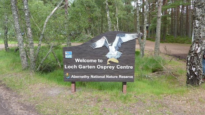 P1010888.JPG - Loch Garten/Osprey Center: Eingangsschild